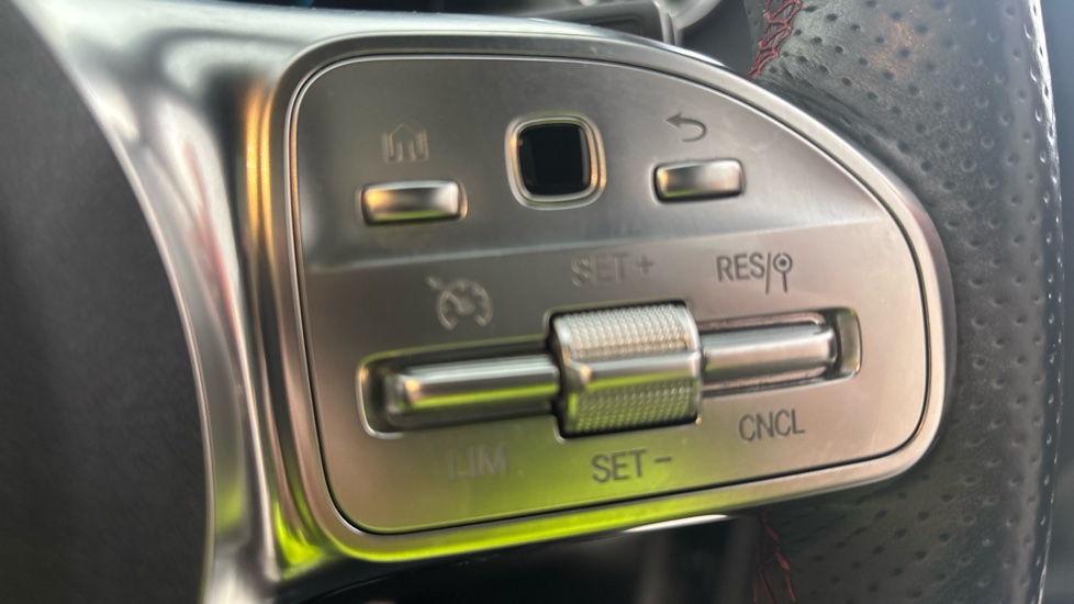 MERCEDES EQA cruise control
