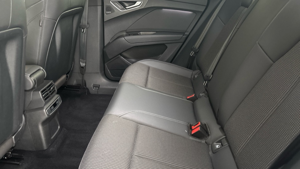 AUDI Q4 Image 14