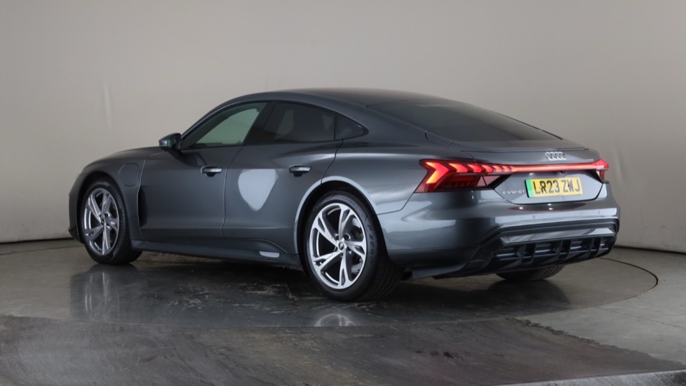 AUDI E-TRON GT Image 3