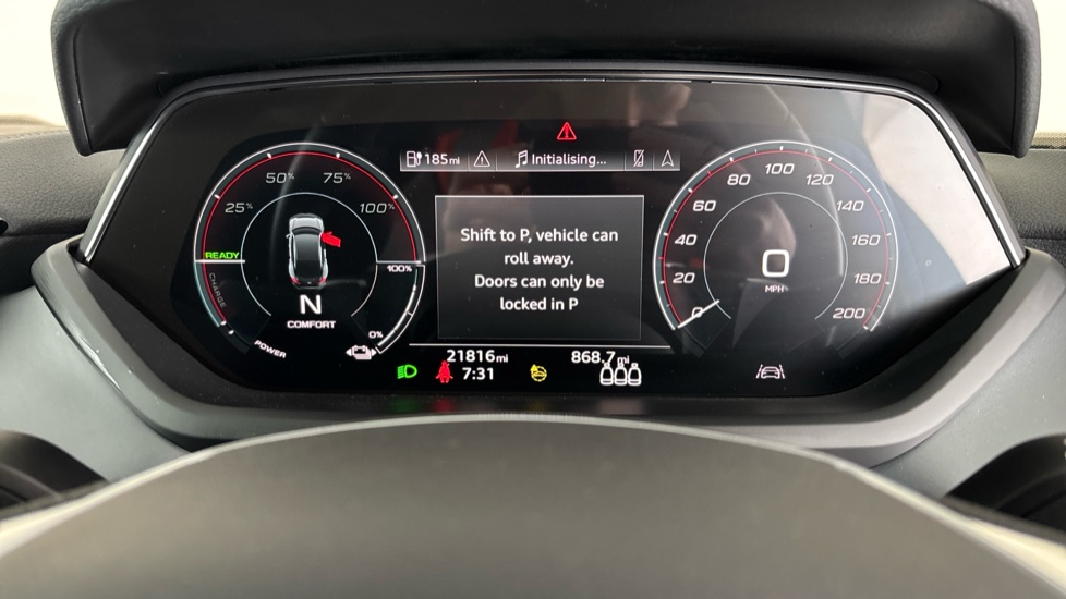 AUDI E-TRON GT Image 13