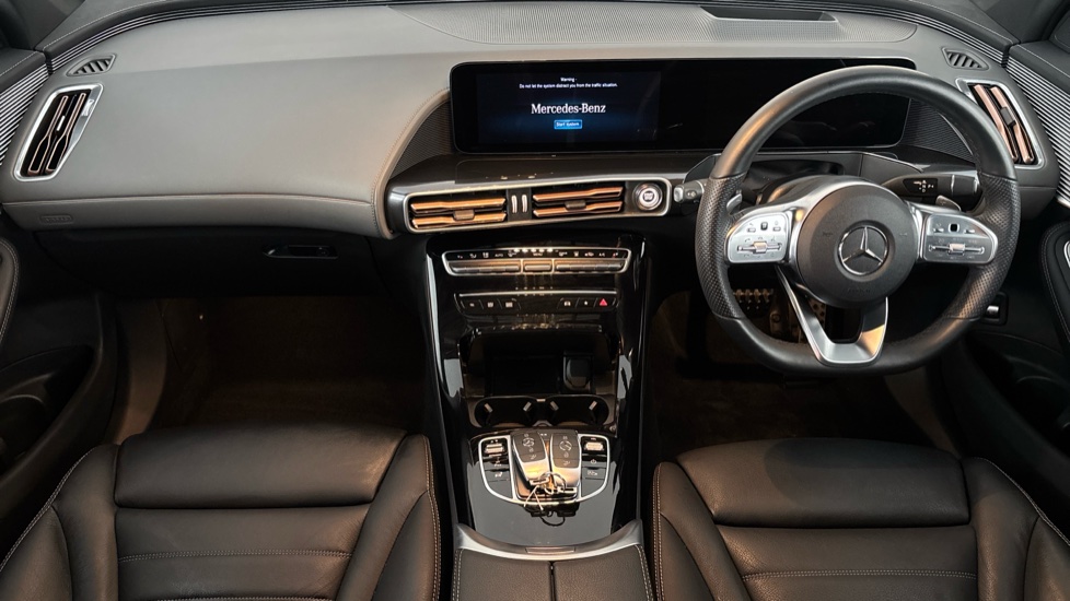 MERCEDES EQC Image 11