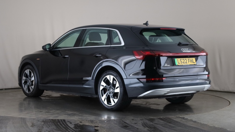 AUDI E-TRON Image 3
