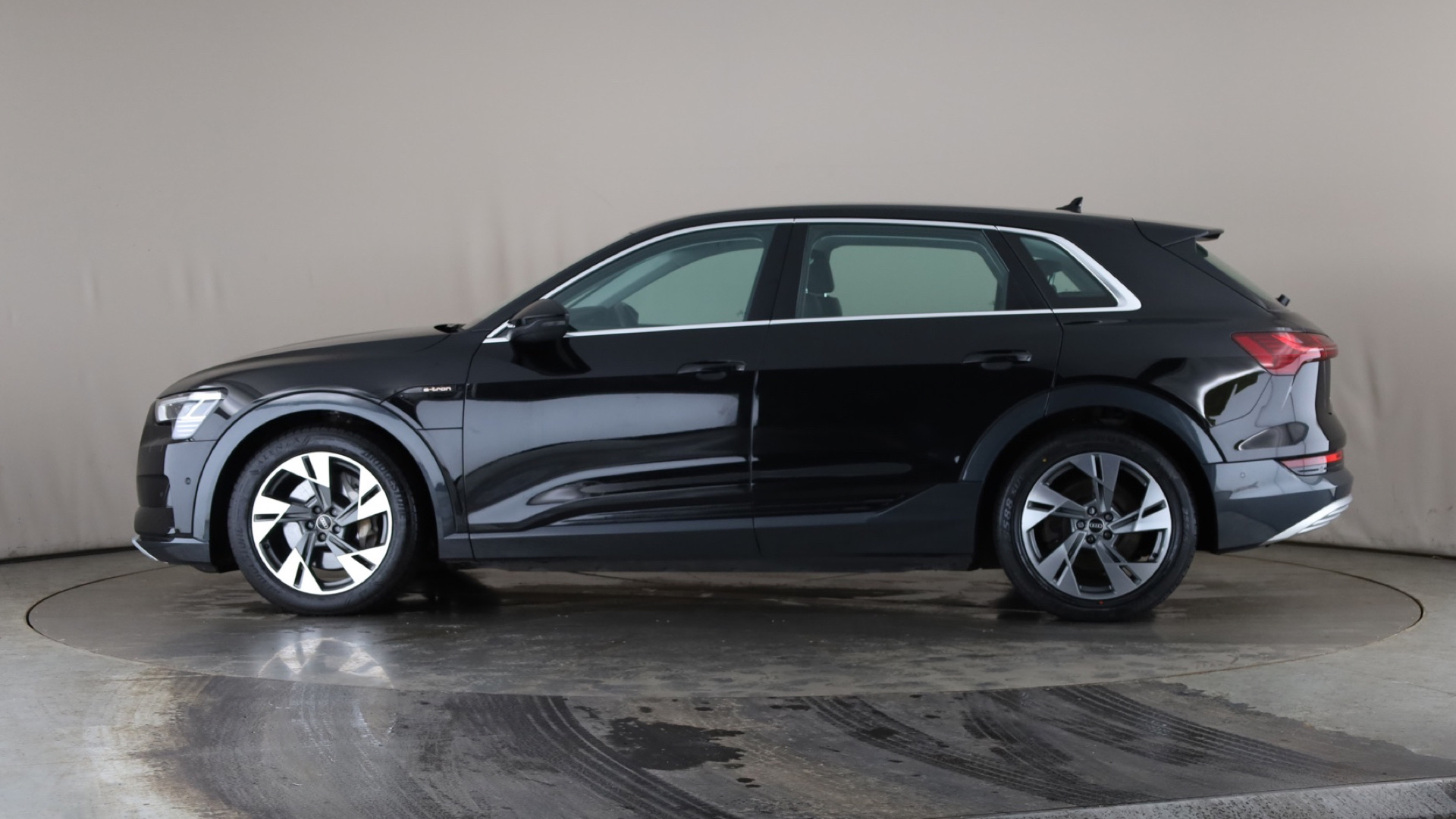 230kW 50 Quattro 71kWh Sport 5dr Auto [2022]