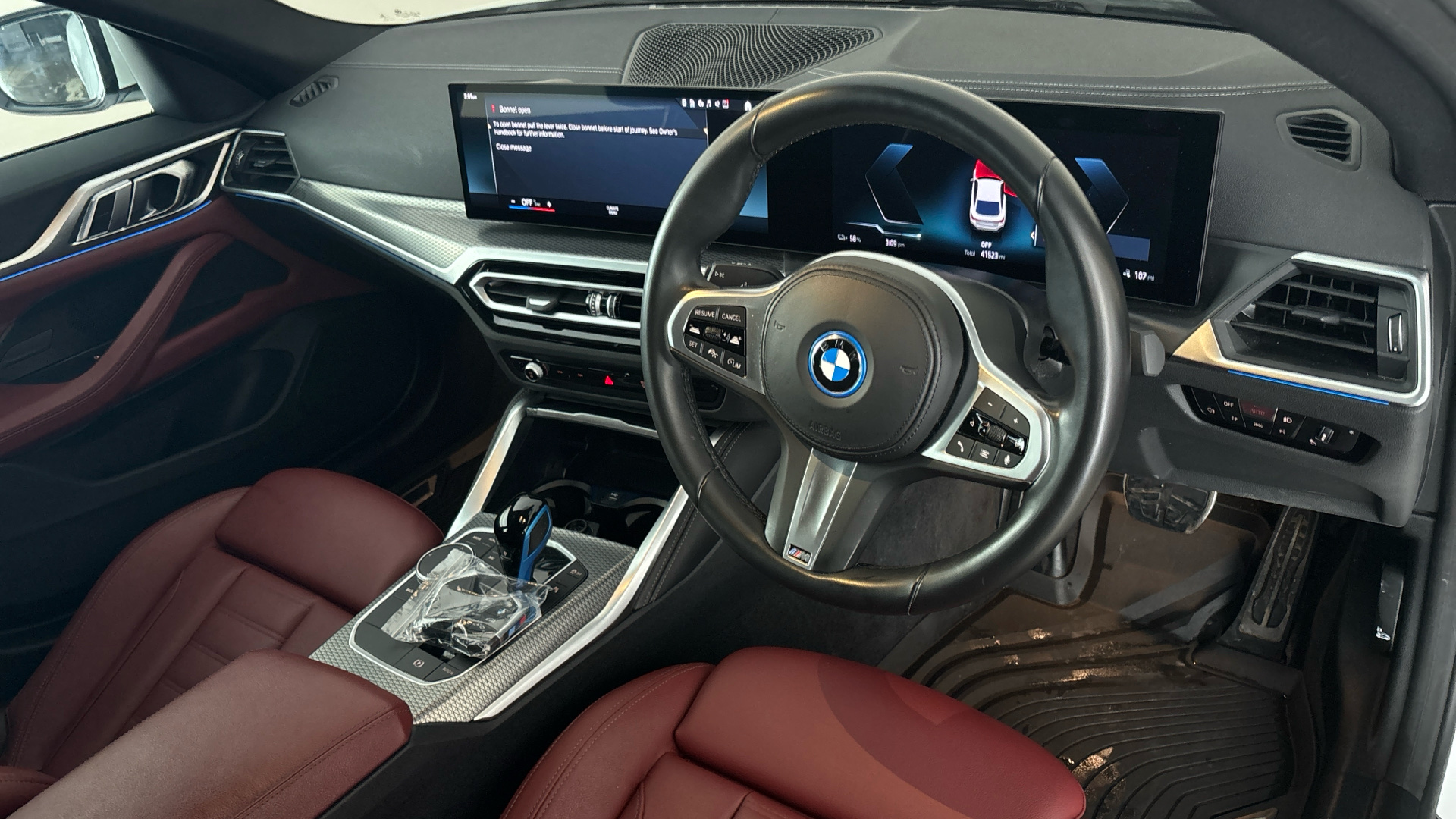 4027523 250kW eDrive40 M Sport 83.9kWh 5dr Auto