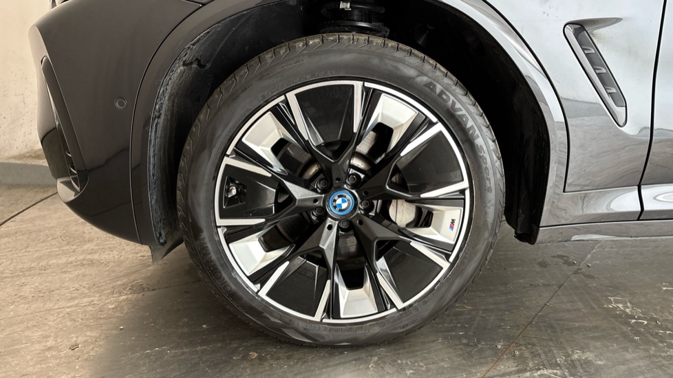 BMW iX3 Image 17