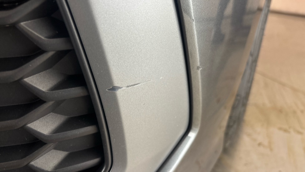 AUDI A3 scuff