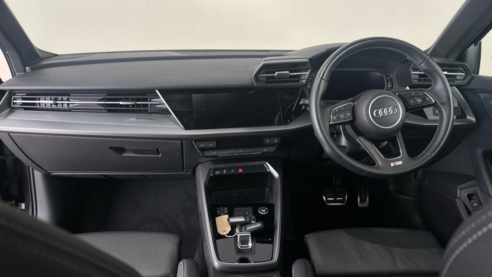 AUDI A3 Image 11