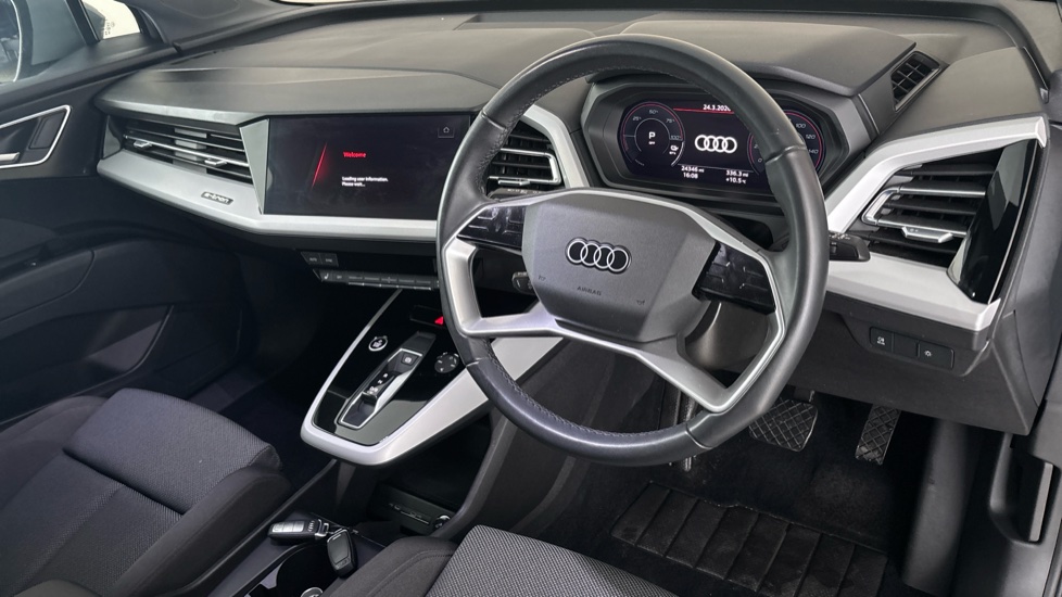AUDI Q4 Image 9