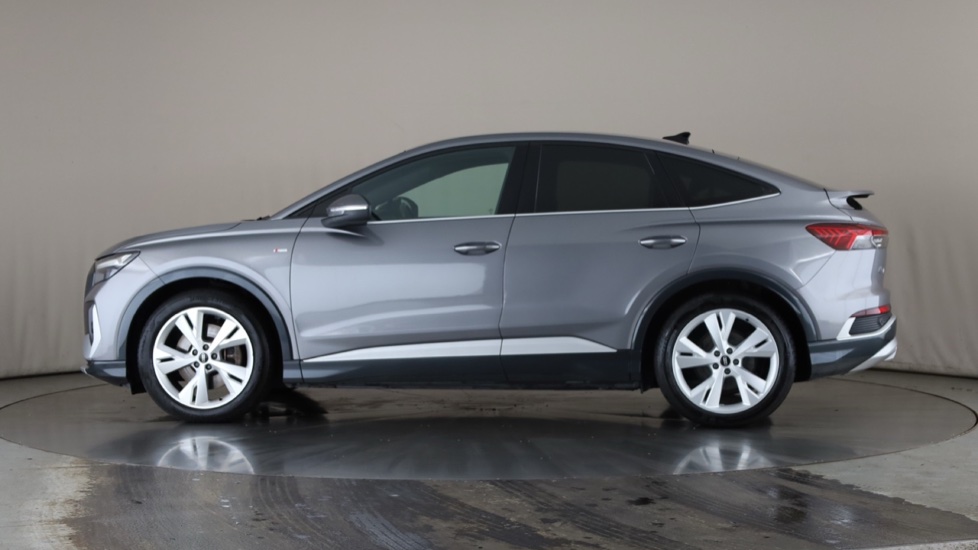 AUDI Q4 Image 2