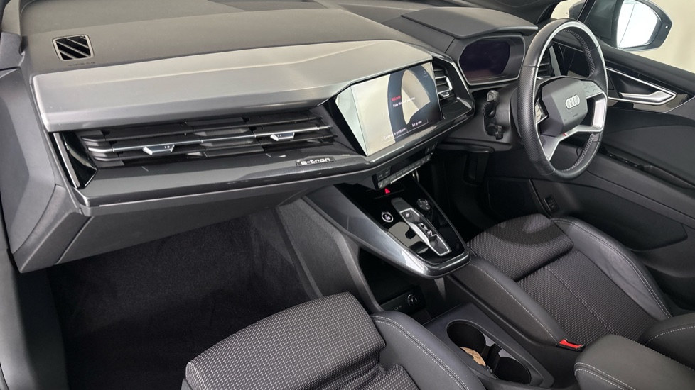 AUDI Q4 Image 10
