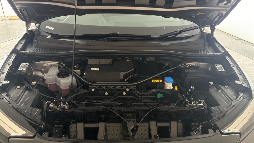 AUDI Q4 Image 16