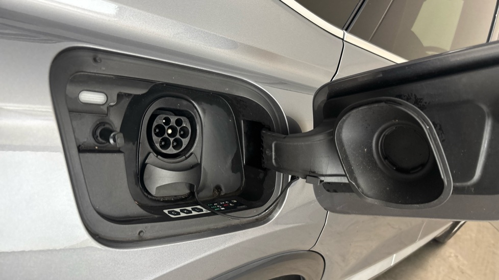 AUDI Q4 Image 21