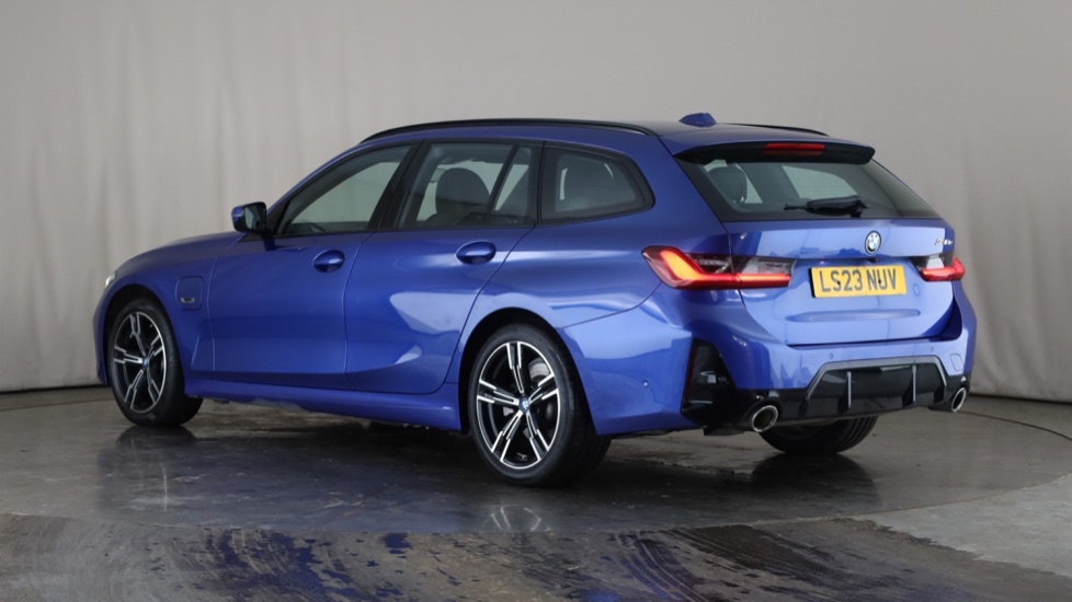 BMW 3 SERIES Image 3