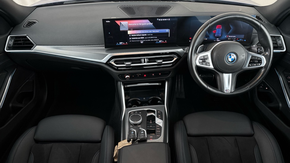 BMW 3 SERIES Image 11