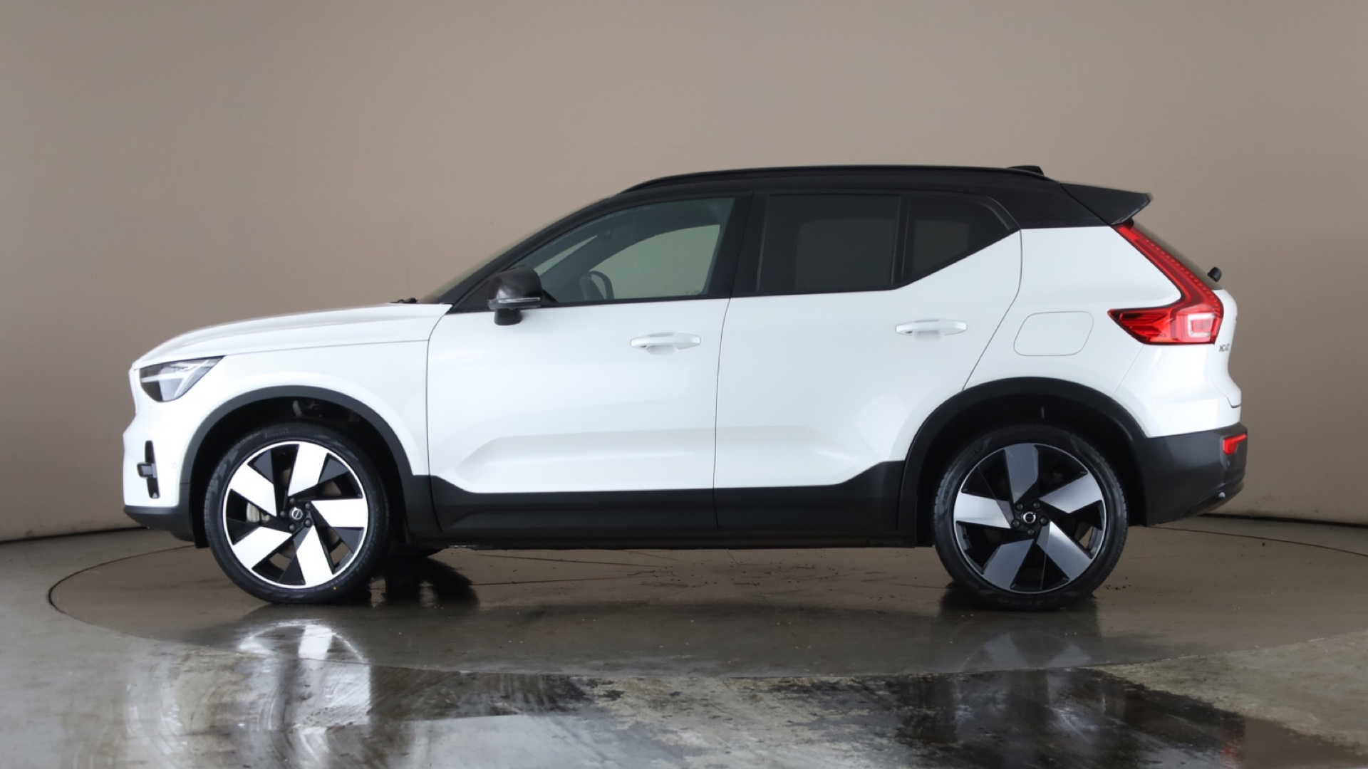 170kW Recharge Ultimate 69kWh 5dr Auto [2023]