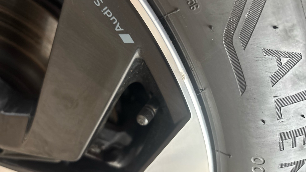 AUDI Q8 chips