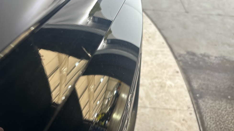 AUDI Q8 dent and chips