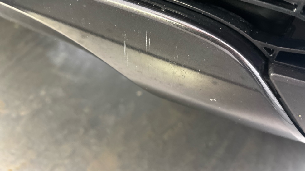 LAND ROVER RANGE ROVER SPORT scratches and scuff