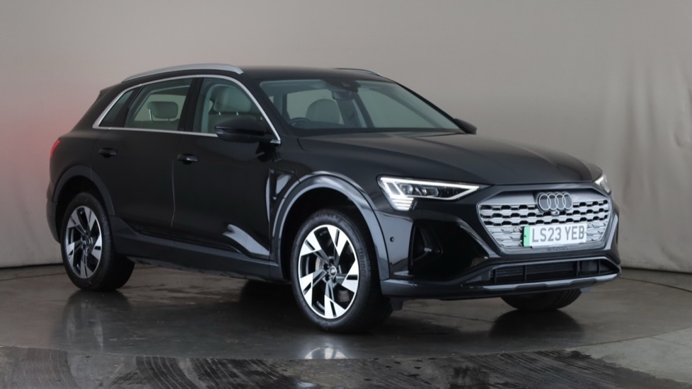 AUDI Q8 Image 7