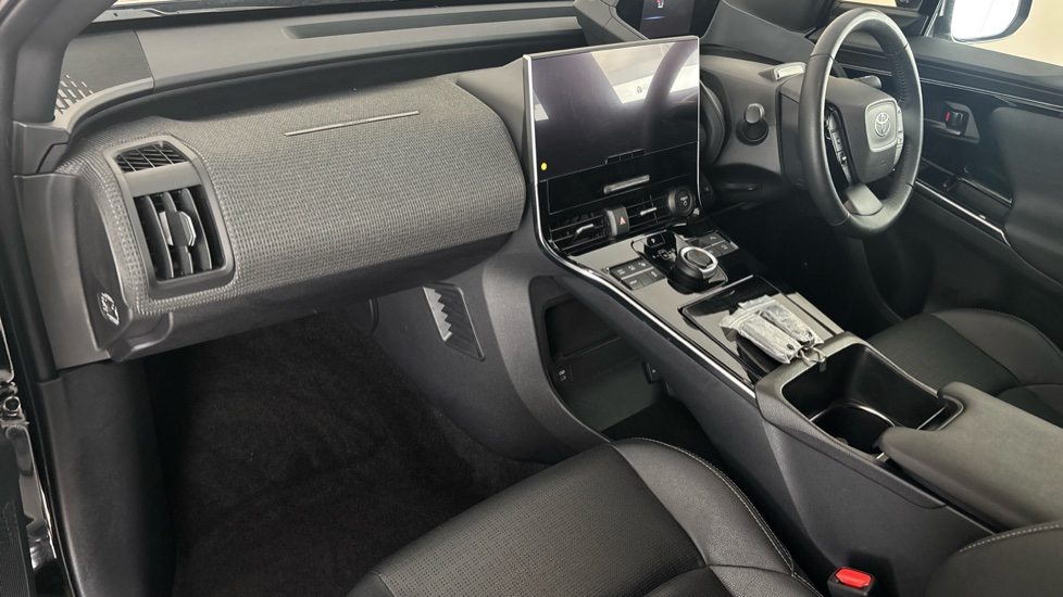 TOYOTA BZ4X Image 10