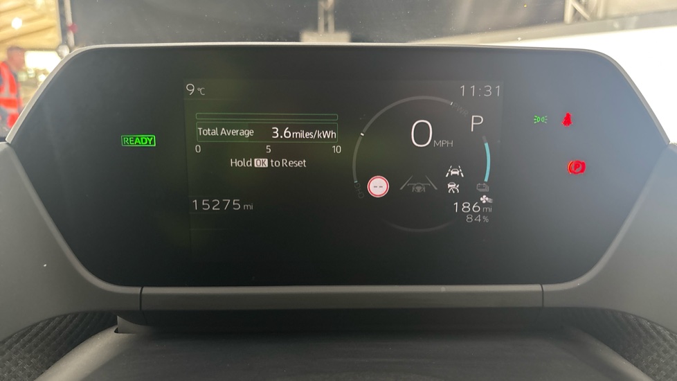 TOYOTA BZ4X Image 13