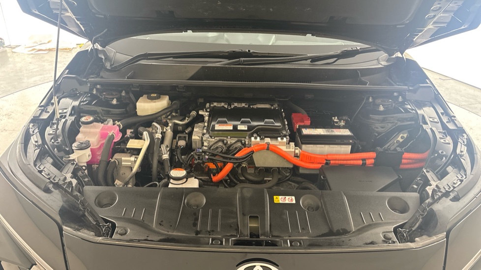 TOYOTA BZ4X Image 16