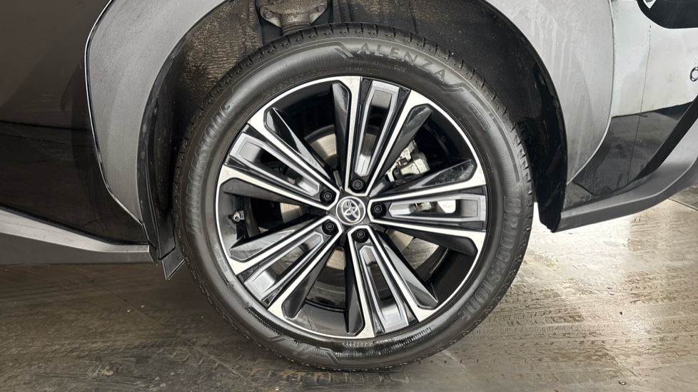 TOYOTA BZ4X Image 18