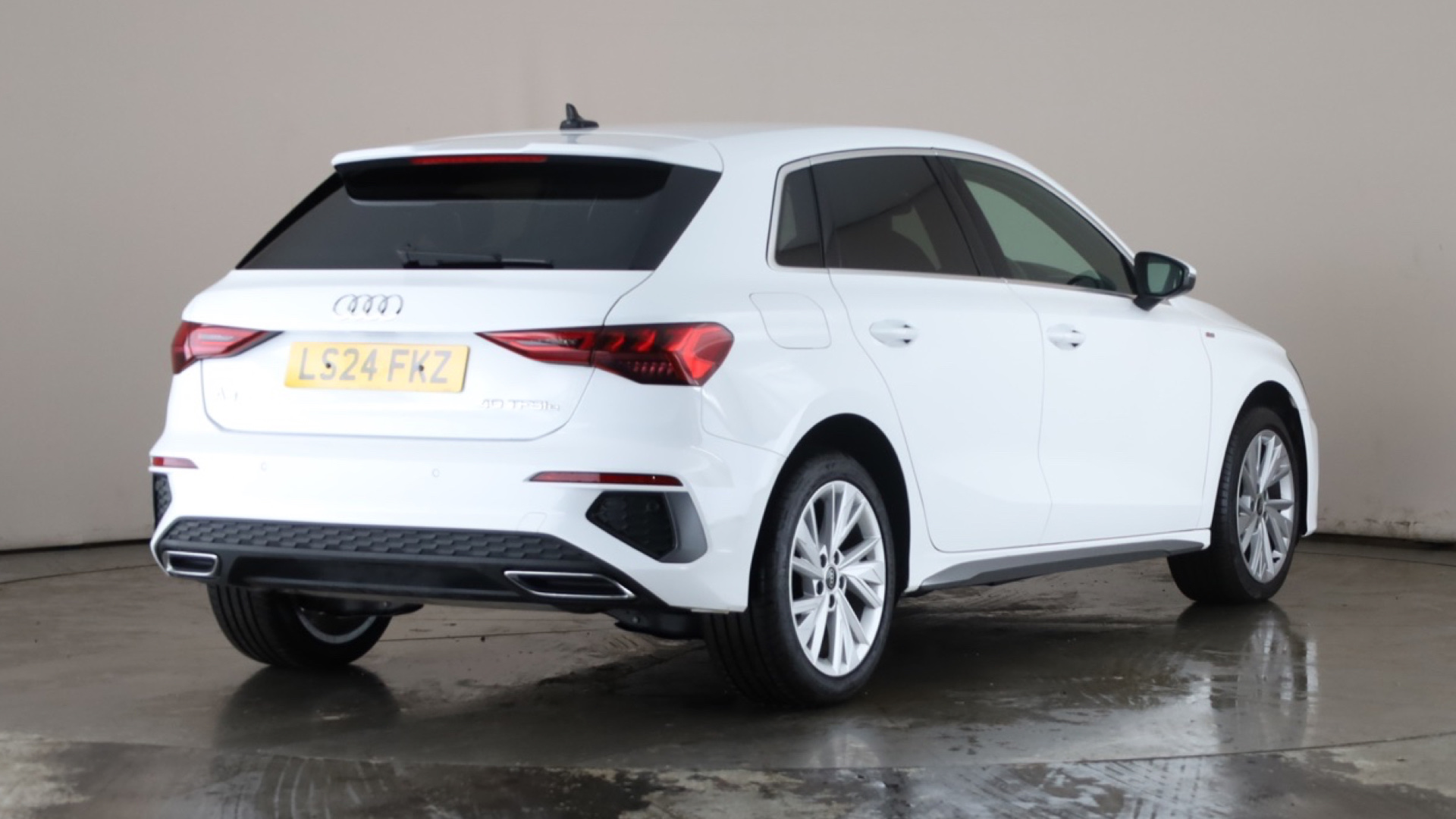 4020674 40 TFSI e S Line 5dr S Tronic