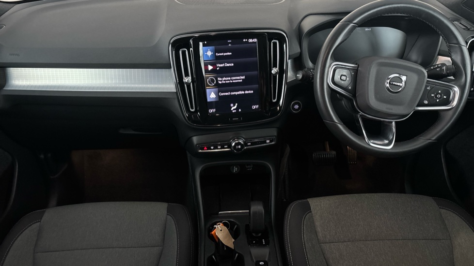 VOLVO XC40 Image 11