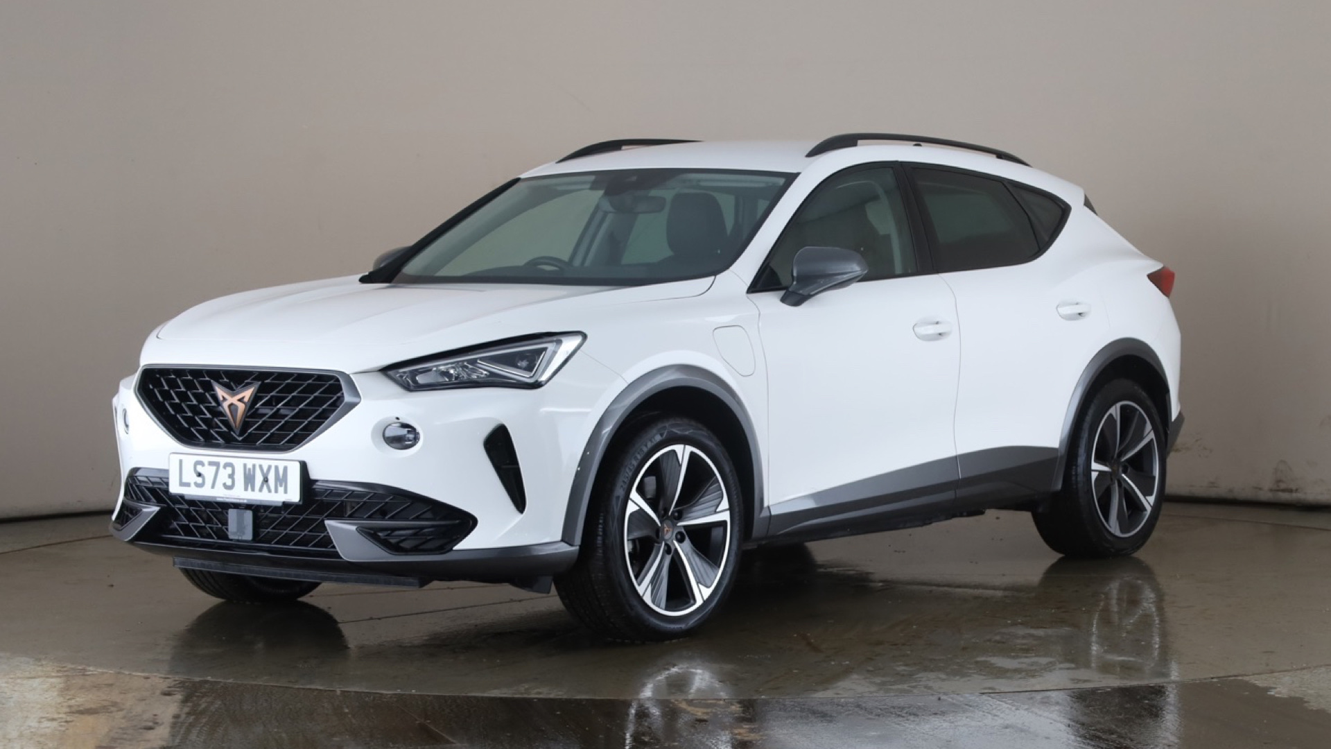 1.4 eHybrid 204 V1 5dr DSG [2024]