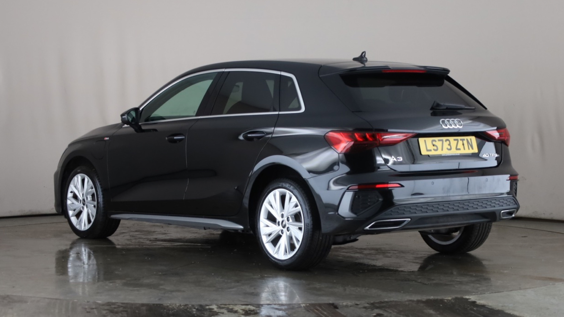 40 TFSI e S line 5dr S Tronic [17 inch Alloy] [2024]