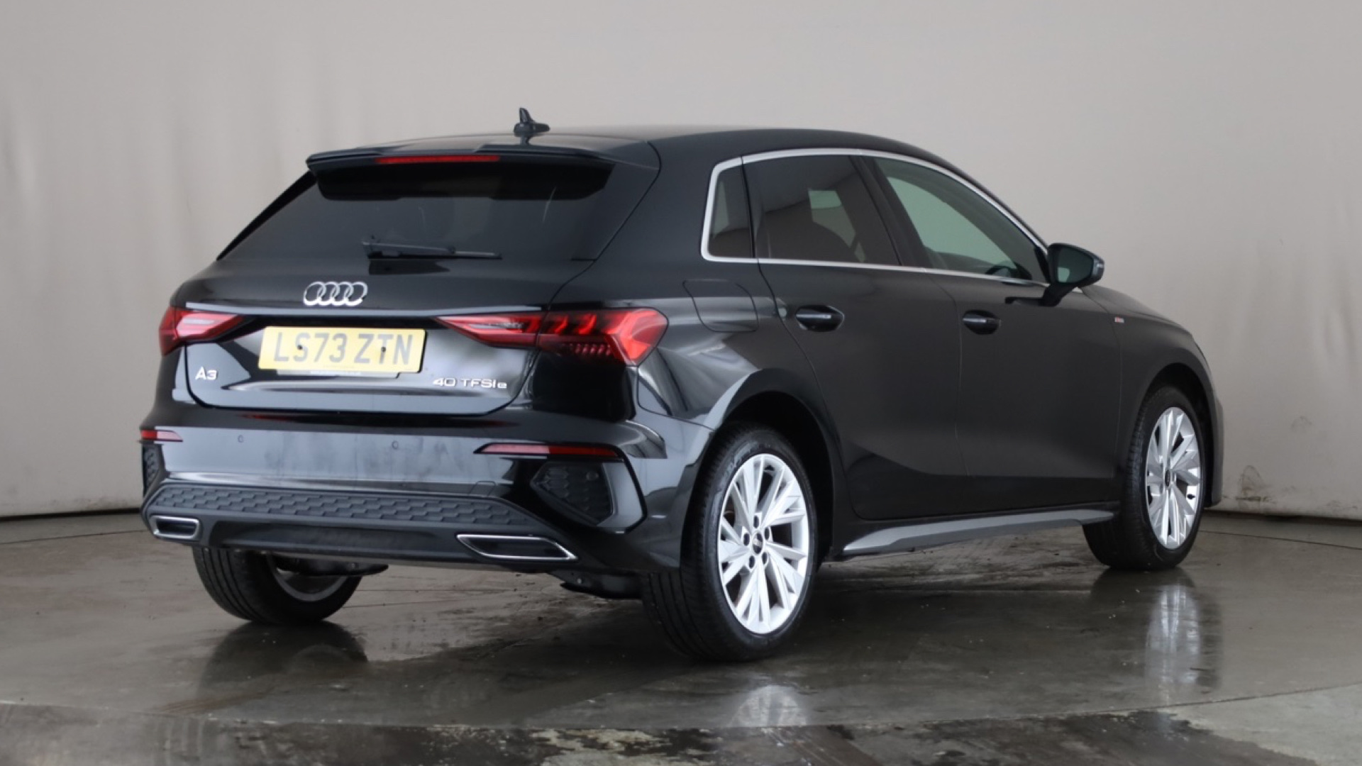 4027551 40 TFSI e S Line 5dr S Tronic [17 inch Alloy]