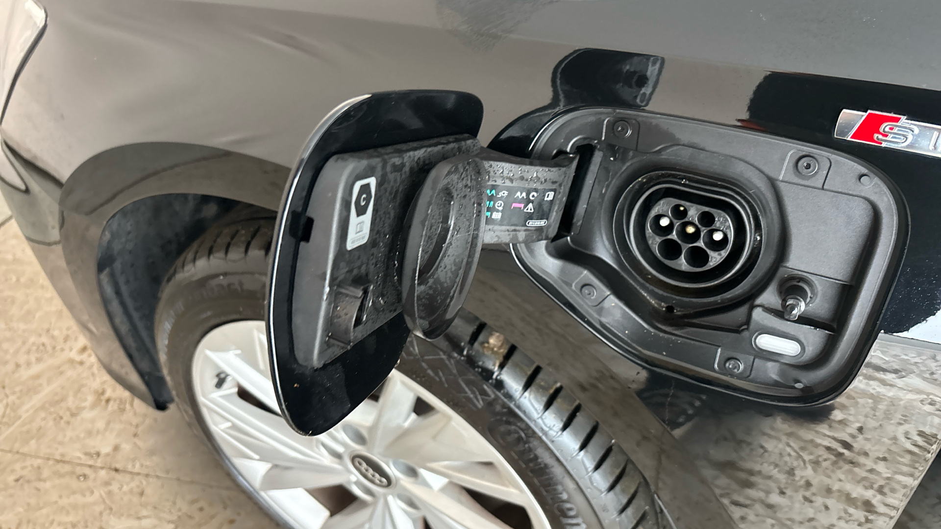 4027551 40 TFSI e S Line 5dr S Tronic [17 inch Alloy]