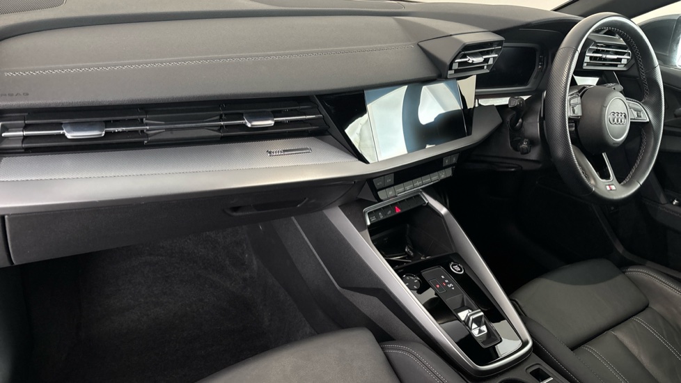 AUDI A3 Image 10