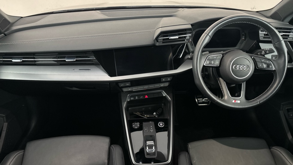 AUDI A3 Image 11