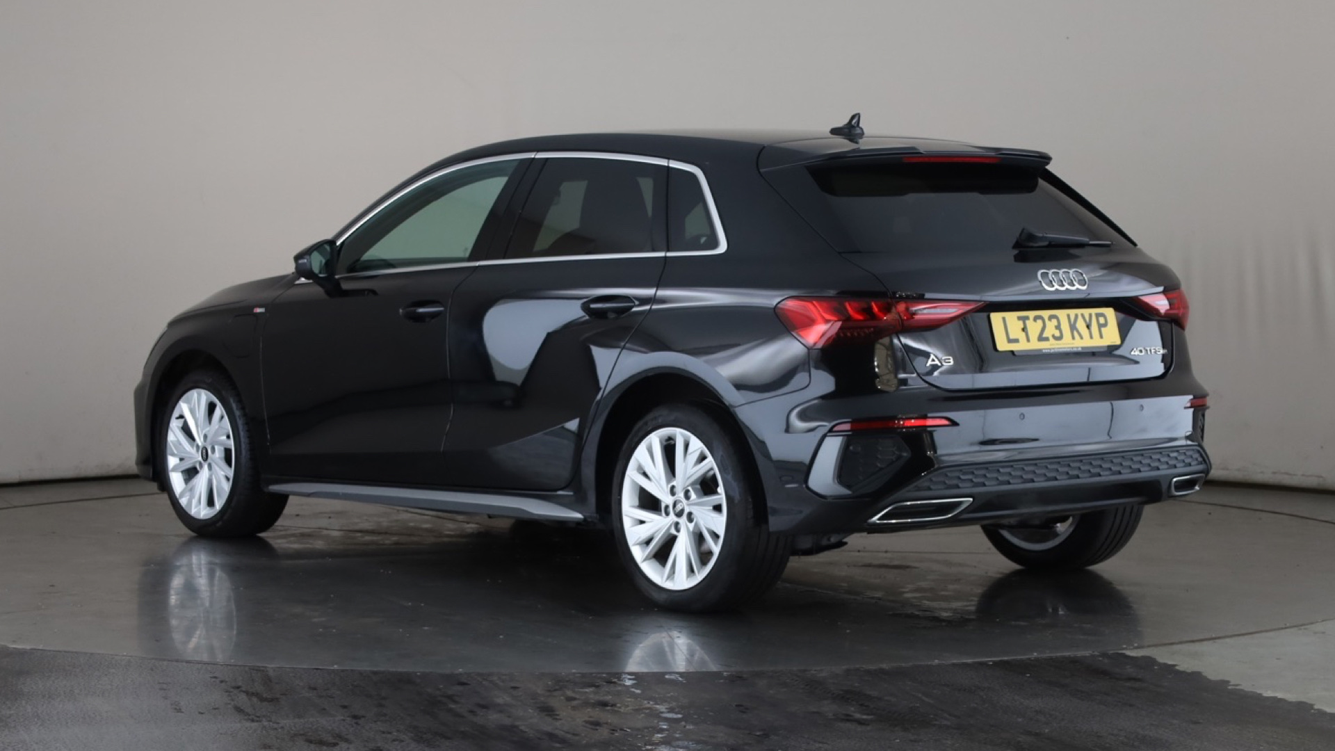 40 TFSI e S line 5dr S Tronic [17 inch Alloy]
