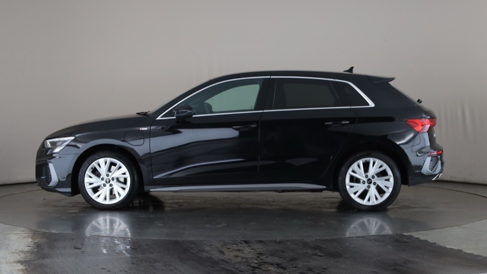 AUDI A3 Image 2
