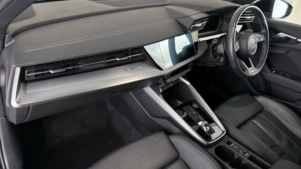 AUDI A3 Image 10
