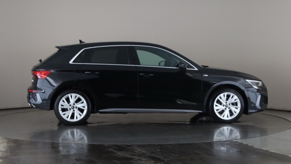 AUDI A3 Image 6