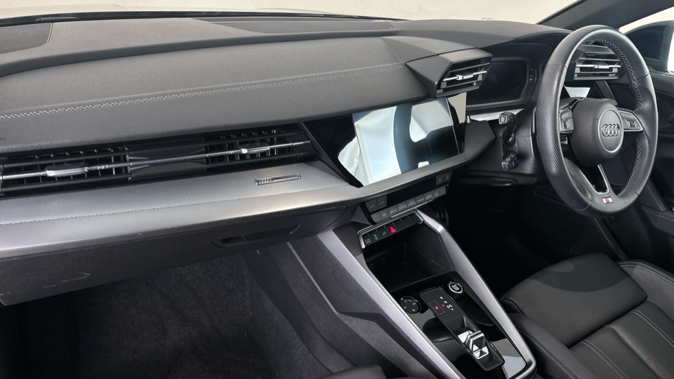 AUDI A3 Image 10