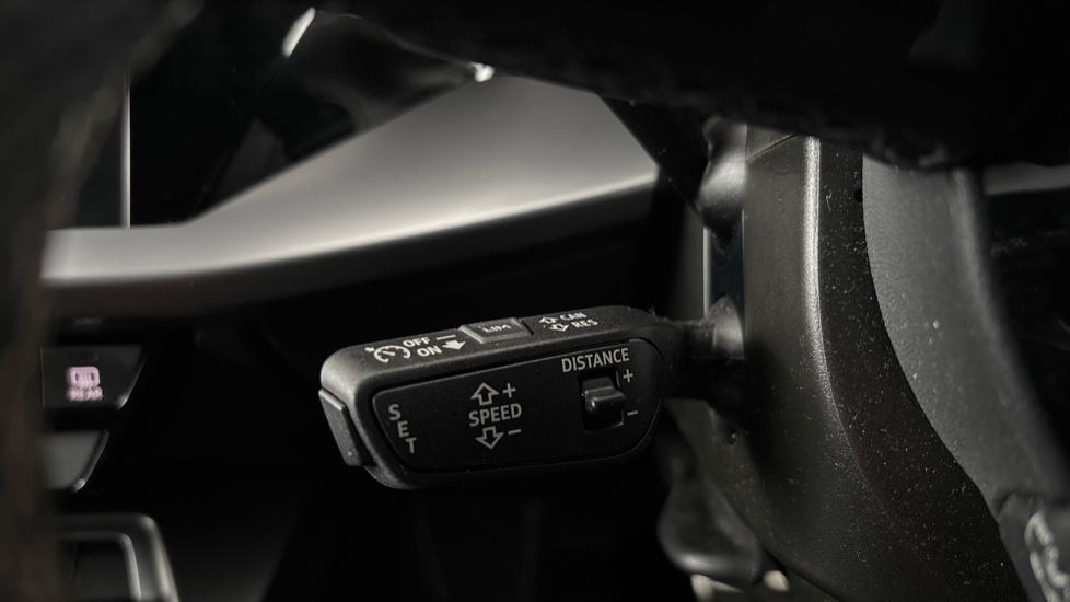 AUDI A3 Cruise control