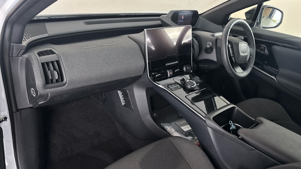 TOYOTA BZ4X Image 10