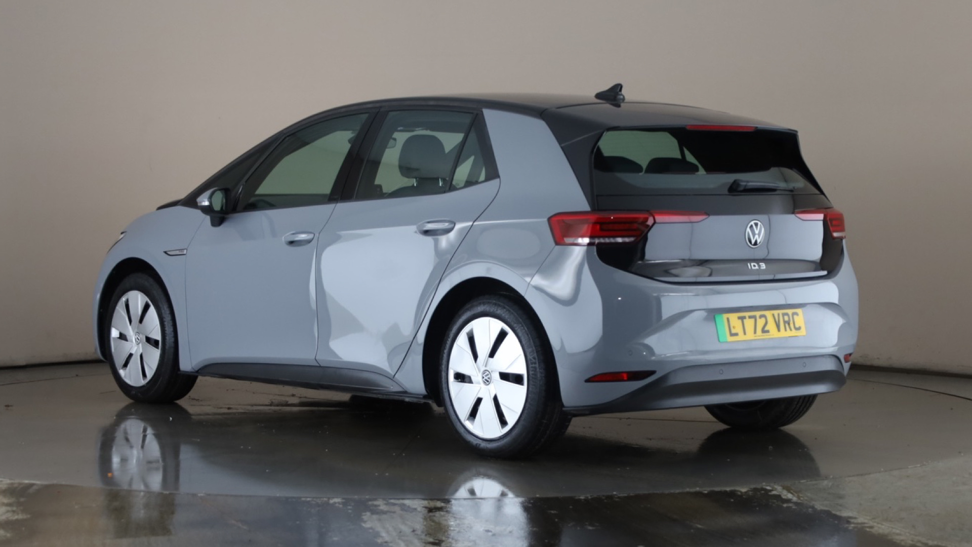 4021809 150kW Life Pro Perform 58kWh 5dr Auto [120kW Ch]