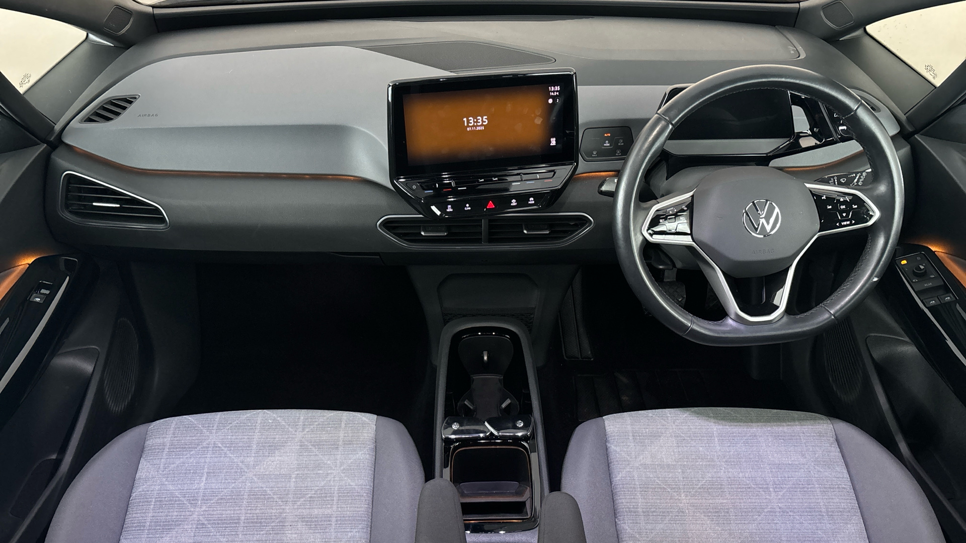 4021809 150kW Life Pro Perform 58kWh 5dr Auto [120kW Ch]