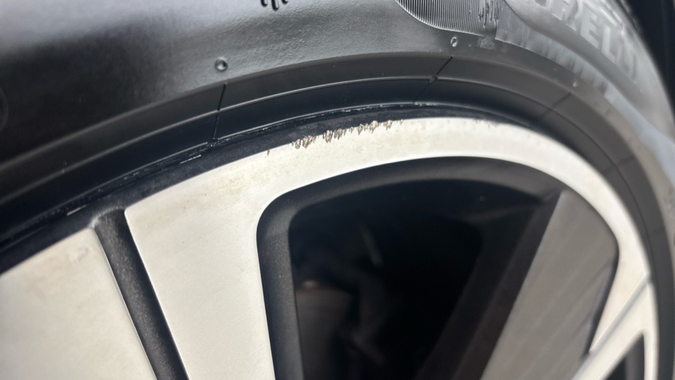 CUPRA FORMENTOR scuff