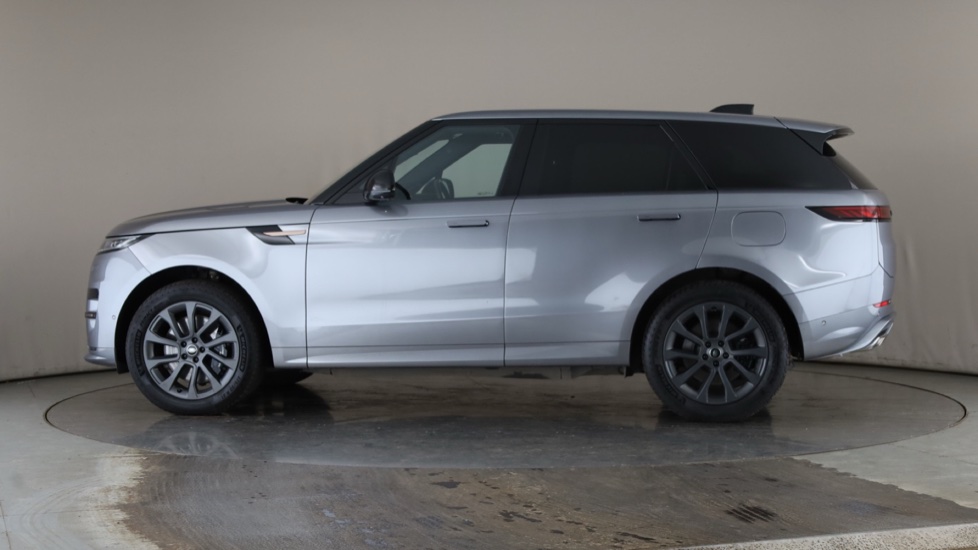 LAND ROVER RANGE ROVER SPORT Image 2