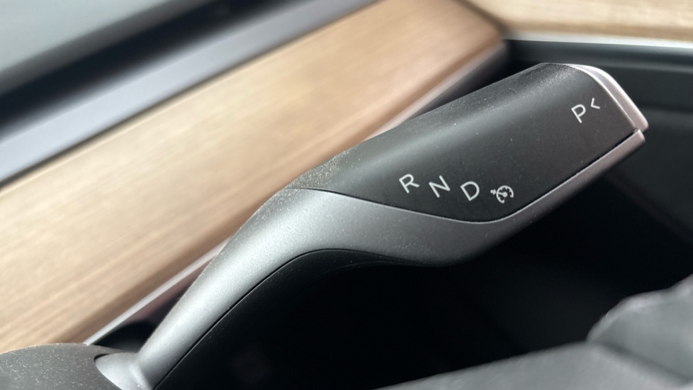 TESLA MODEL 3 cruise control