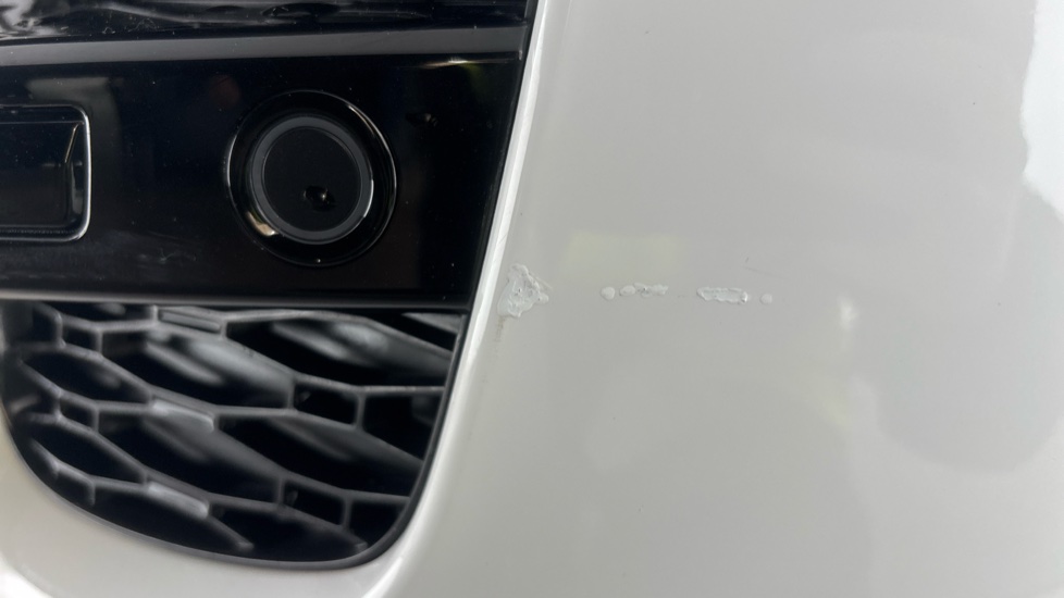 LAND ROVER RANGE ROVER SPORT scratches