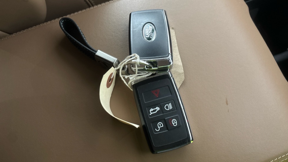 LAND ROVER RANGE ROVER SPORT two keys
