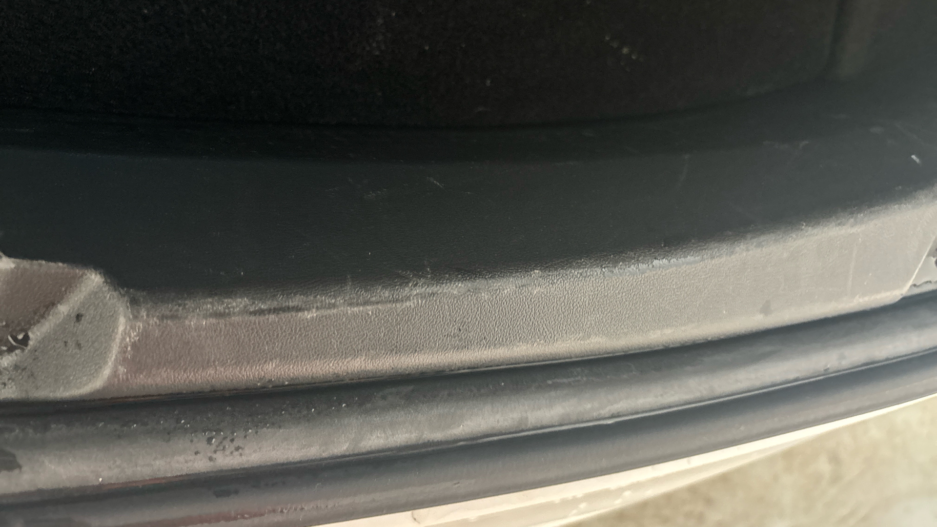 4027448 Standard Plus 4dr Auto